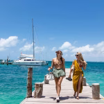 Catamarán VIP a Isla Mujeres: Barra Premium y Buffet Exclusivo - Miniatura 3